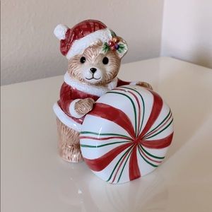 NEW Christmas Salt and Pepper Shakers